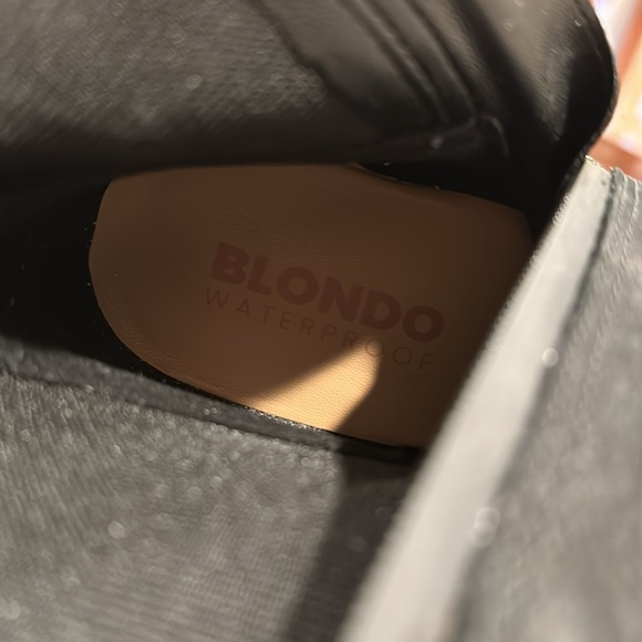 NWT Blondo Dakota in Black Suede Size 8 - Picture 5 of 10